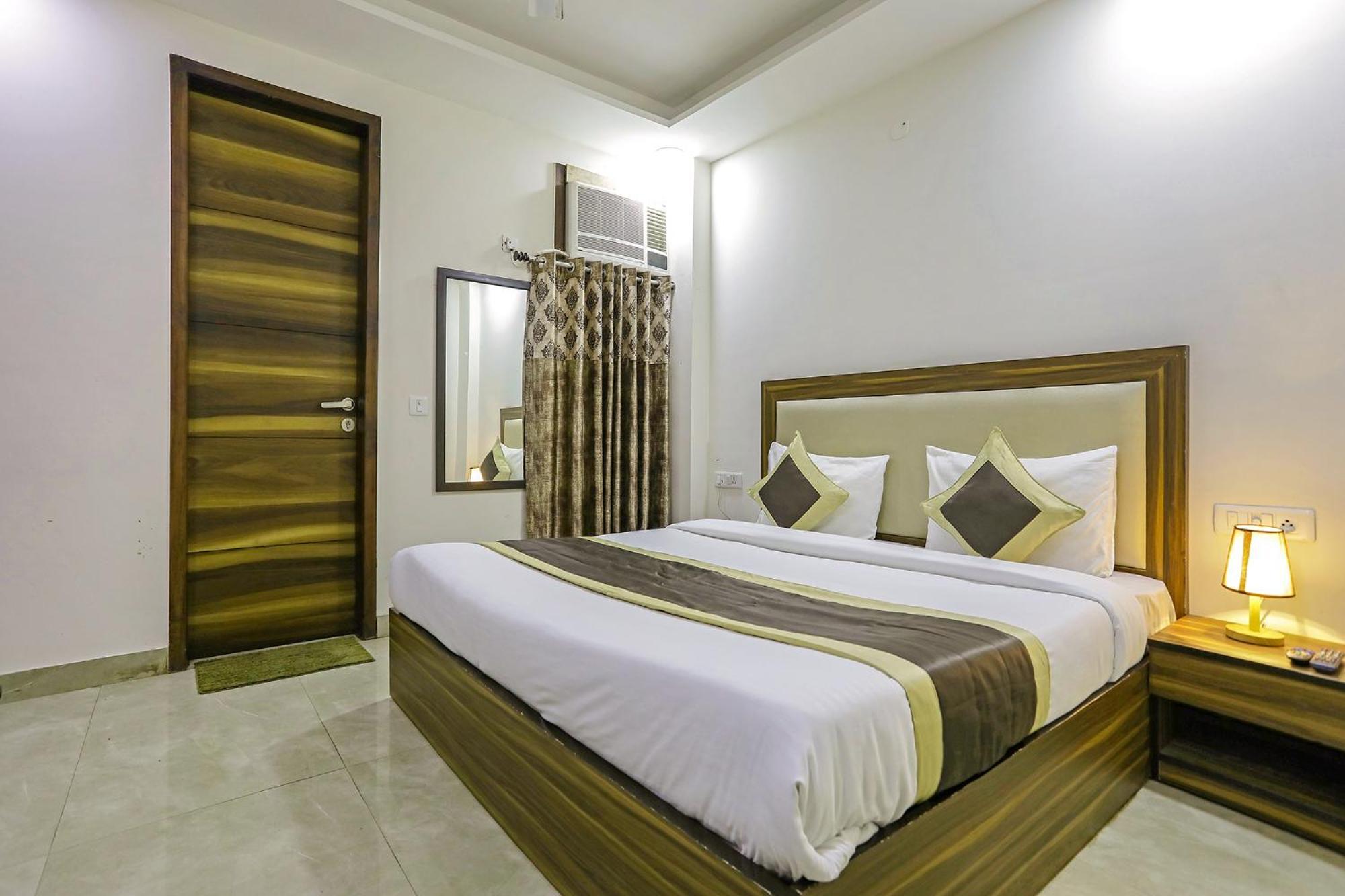 Fabhotel White House Bnb - Nr Yashobhoomi Convention Centre Delhi  Exterior photo
