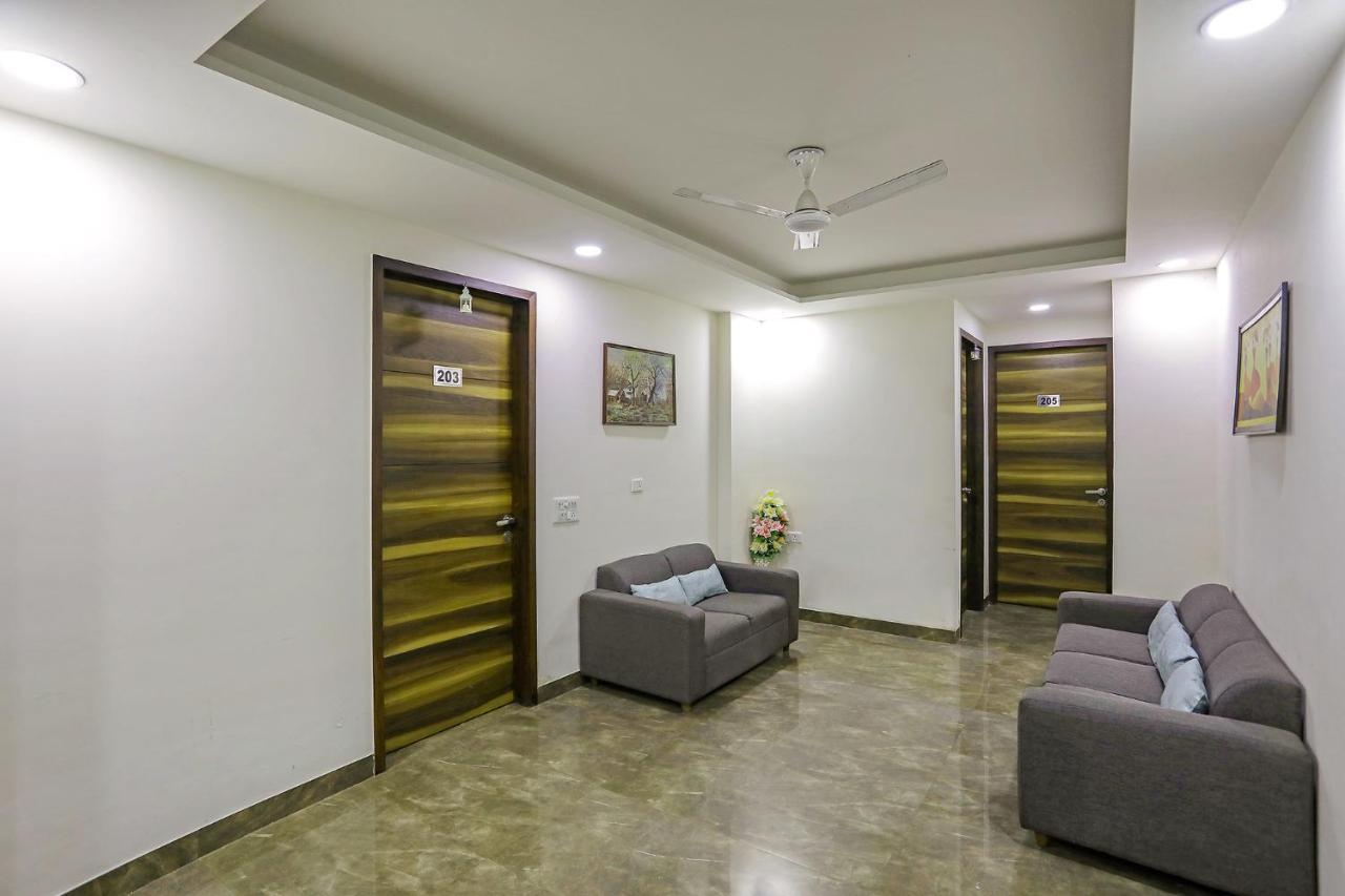 Fabhotel White House Bnb - Nr Yashobhoomi Convention Centre Delhi  Exterior photo